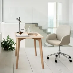 Bay kontorsstol – tyg clover light beige