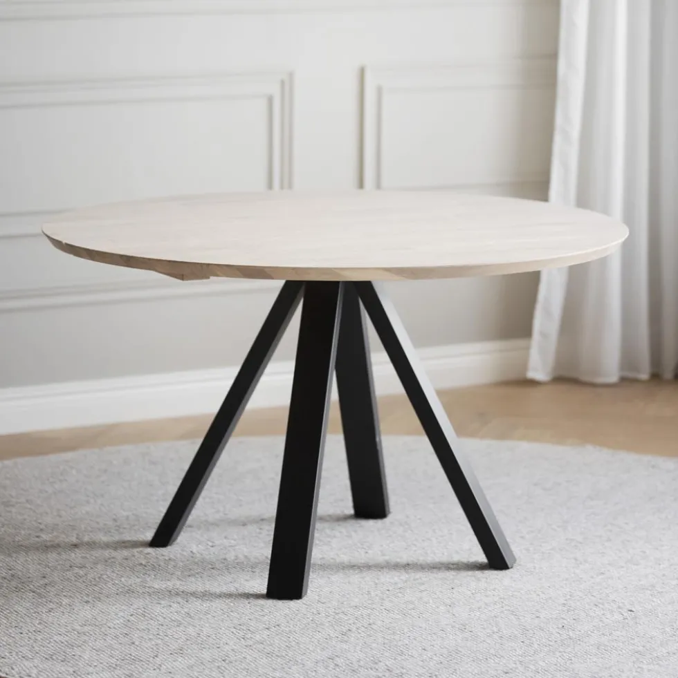 Carradale runt matbord vitpigmenterad ek