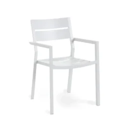 Delia karmstol vit