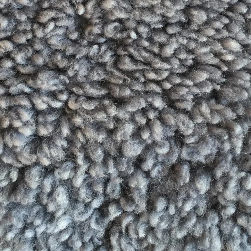 Easy fåtölj inkl. pall – fårskinn sahara/ ek