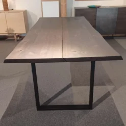 Fargo matbord ek svartbrun