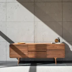 Fawn sideboard – oljad valnöt