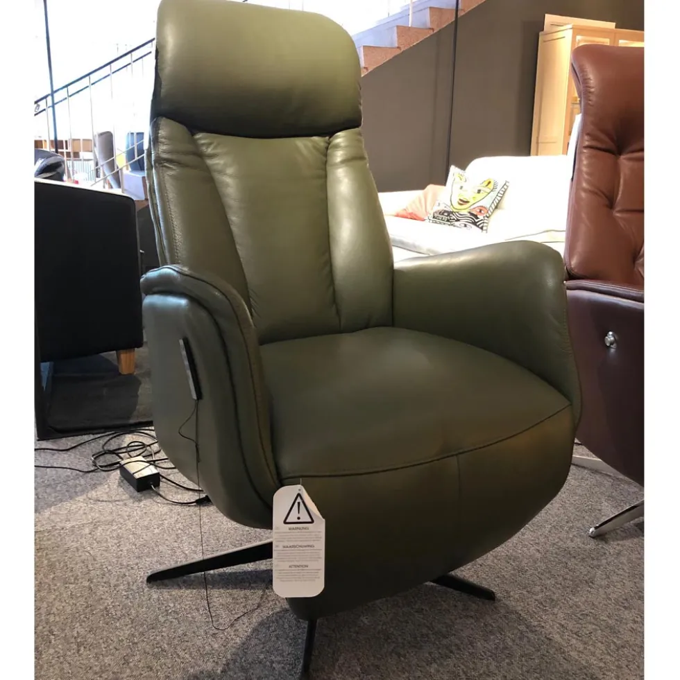 Lotus fåtölj M – läder semi