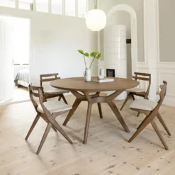 Saks stol Amelia runt matbord