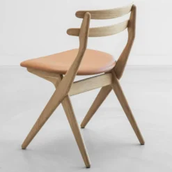Saks stol – oljad ek C4/ läder ultra brandy
