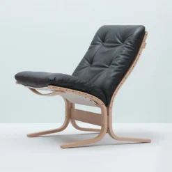 Siesta Classic fåtölj låg – läder prescott black ink