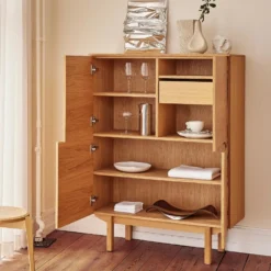 SM308 highboard oljad ek