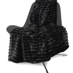 Stripy pläd svart