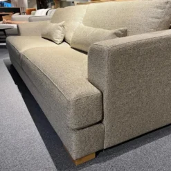 Tilda 3,5-sits soffa – tyg strong 11 beige